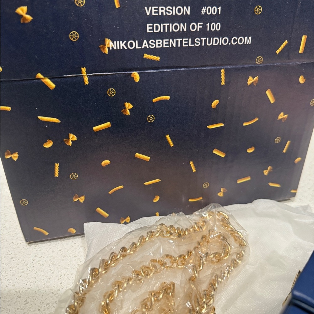 Nikolas Bentel Limited Edition Barilla Pasta Purse - Brand New In Box - Picture 4 of 6